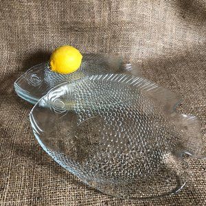 Vintage  Glass Fish Serving / Dining Plates  (6)